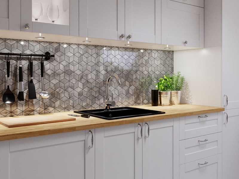 Mozaika srebrna w kuchni – czy to dobre rozwiązanie?